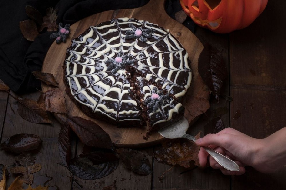 15 Awesome Cakes To Make In October - What Kate Baked