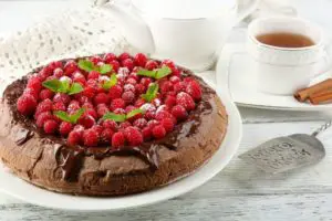 15 Awesome Raspberry and Amaretti Cake Recipes