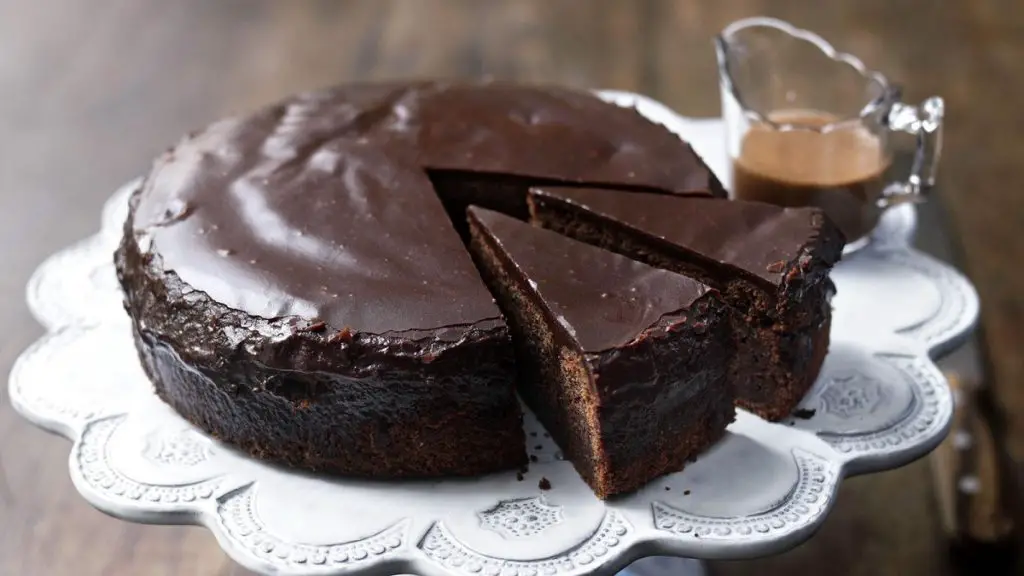 15 Coca-cola Cake Recipes You Need To Try - What Kate Baked