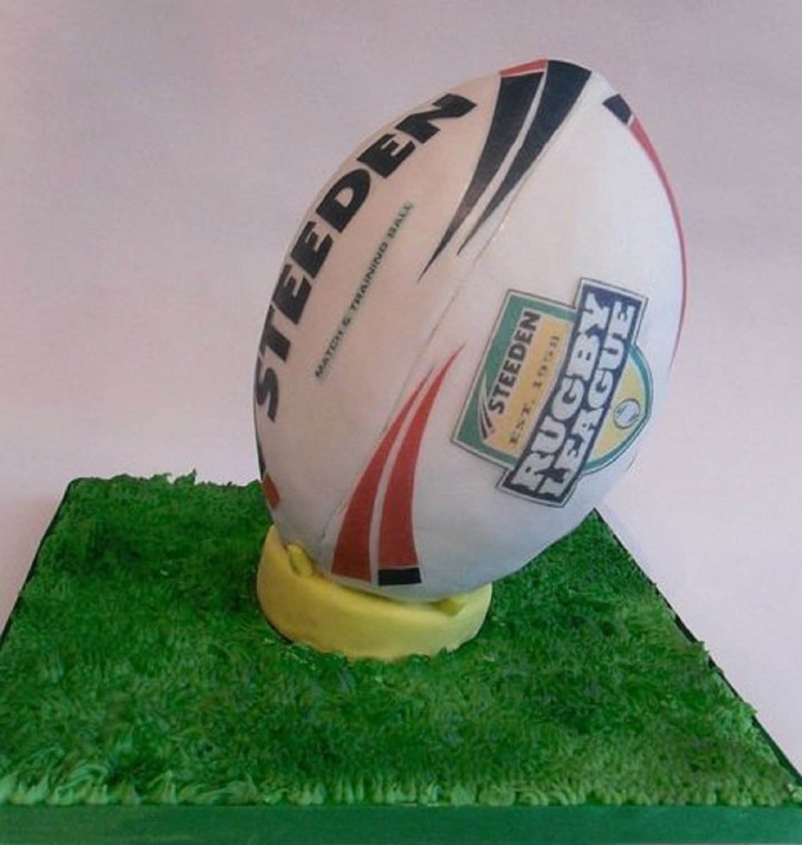 15 Awesome Rugby Ball Birthday Cake Ideas - What Kate Baked