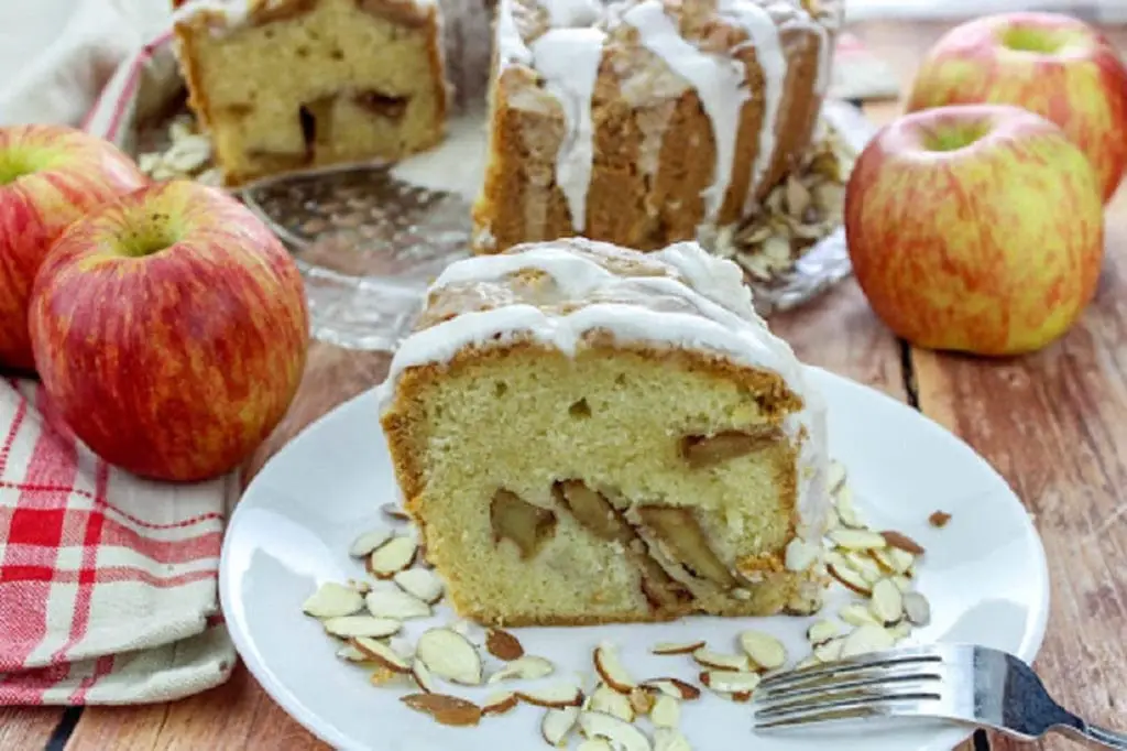 Jewish Apple Cake – Just A Pinch