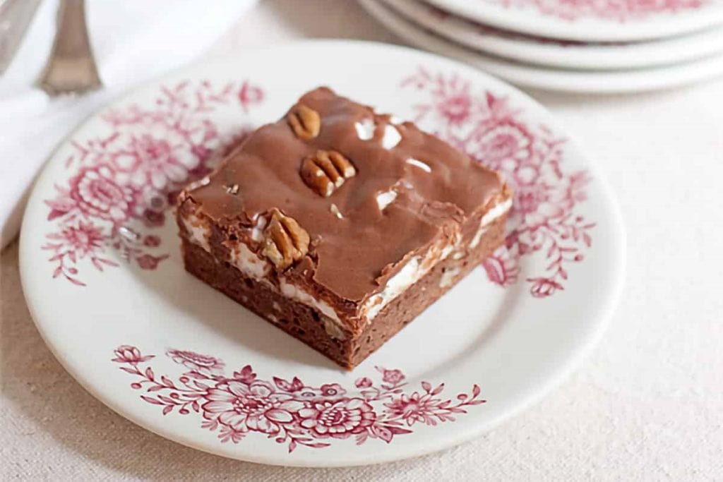 Mississippi Mud Cake (Lana’s Cooking) 