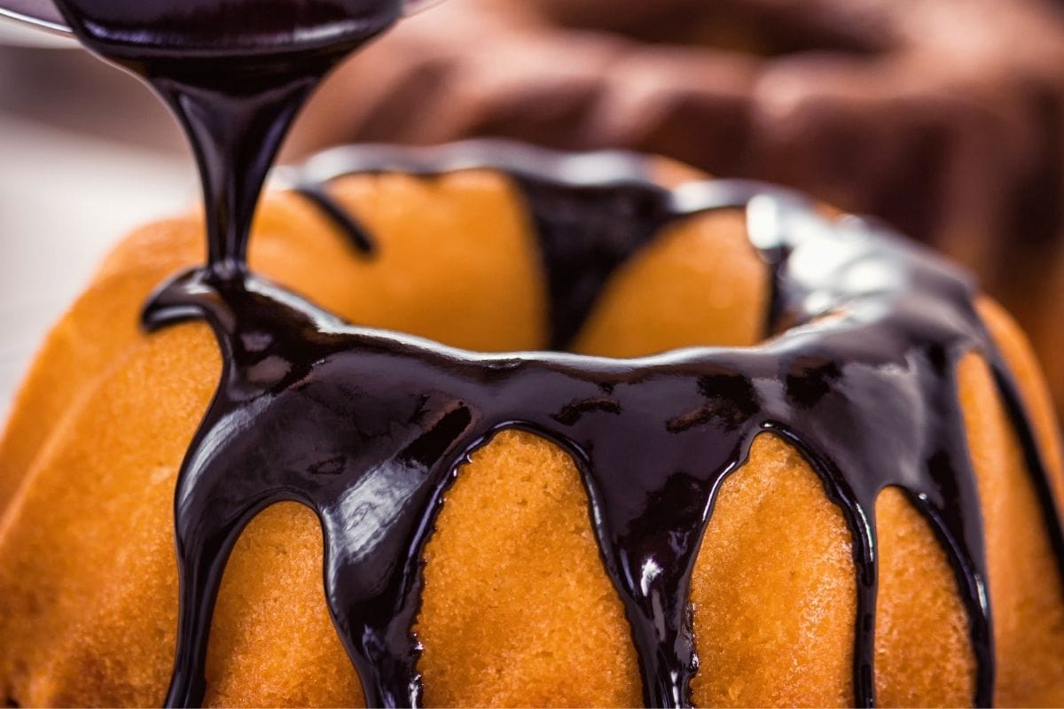 How To Frost A Bundt Cake