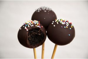How To Make Cake Pops With Leftover Cake