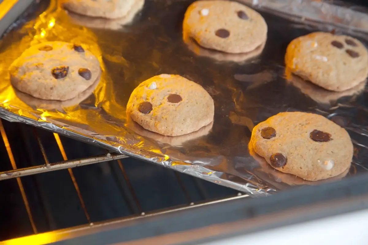 Can You Bake Cookies On Foil? - What Kate Baked