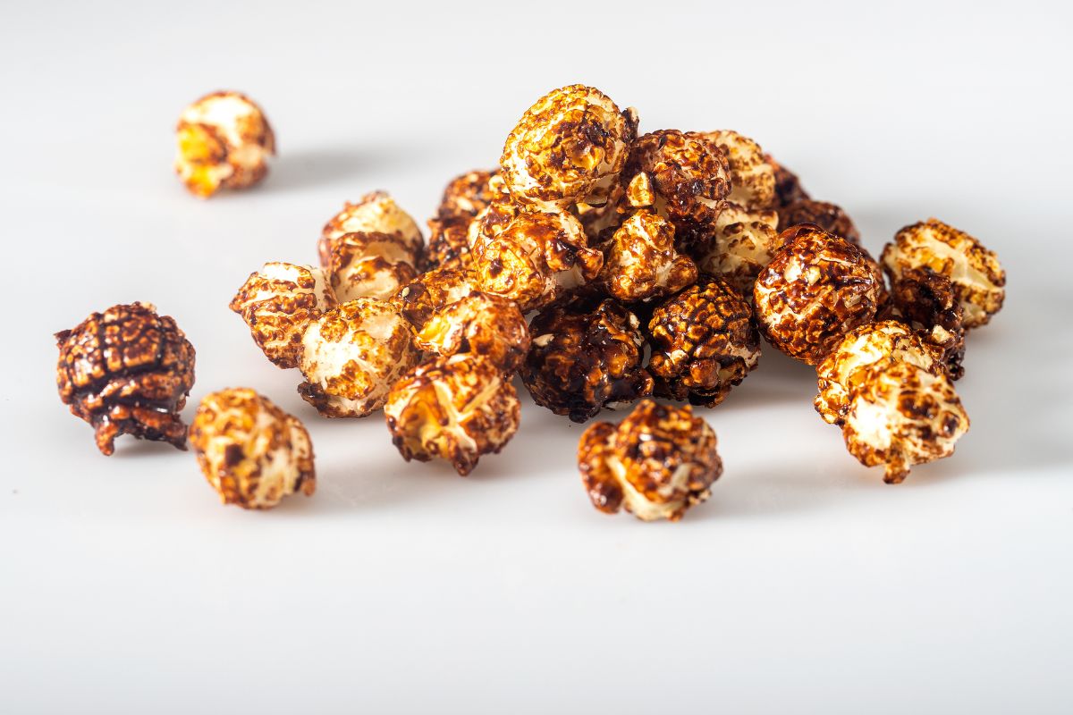 Chocolate Peanut Butter Popcorn - What Kate Baked