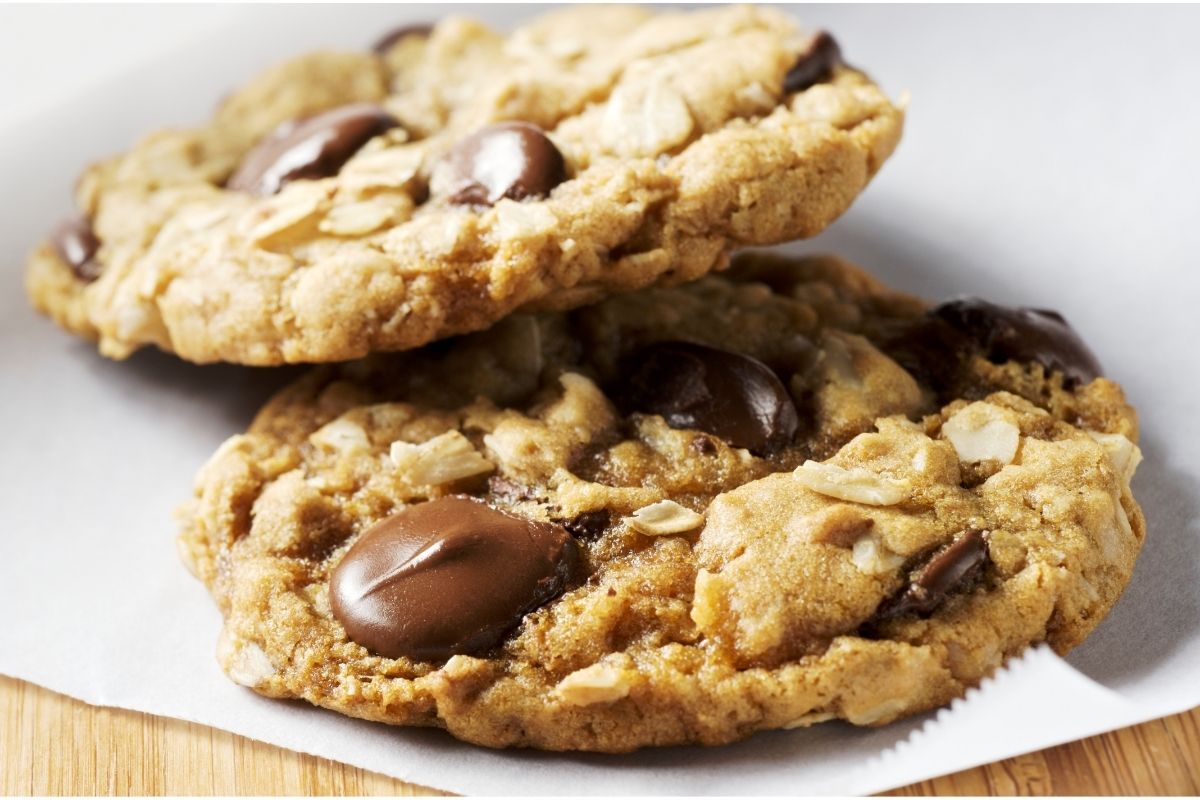 Chocolate Chip Cornflake Cookies - What Kate Baked