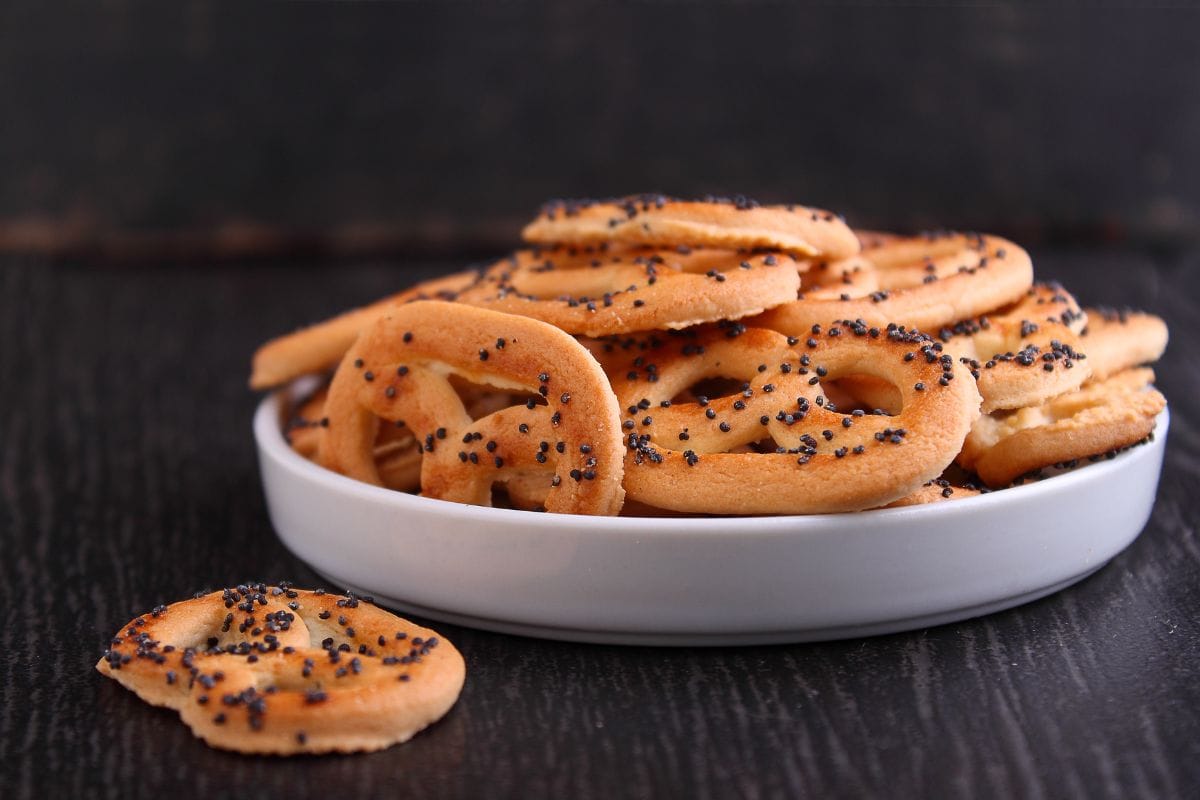 Biscoff Cookie Butter Pretzels - What Kate Baked