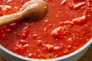 Watery Tomato Pasta Sauce Heres How To Thicken It
